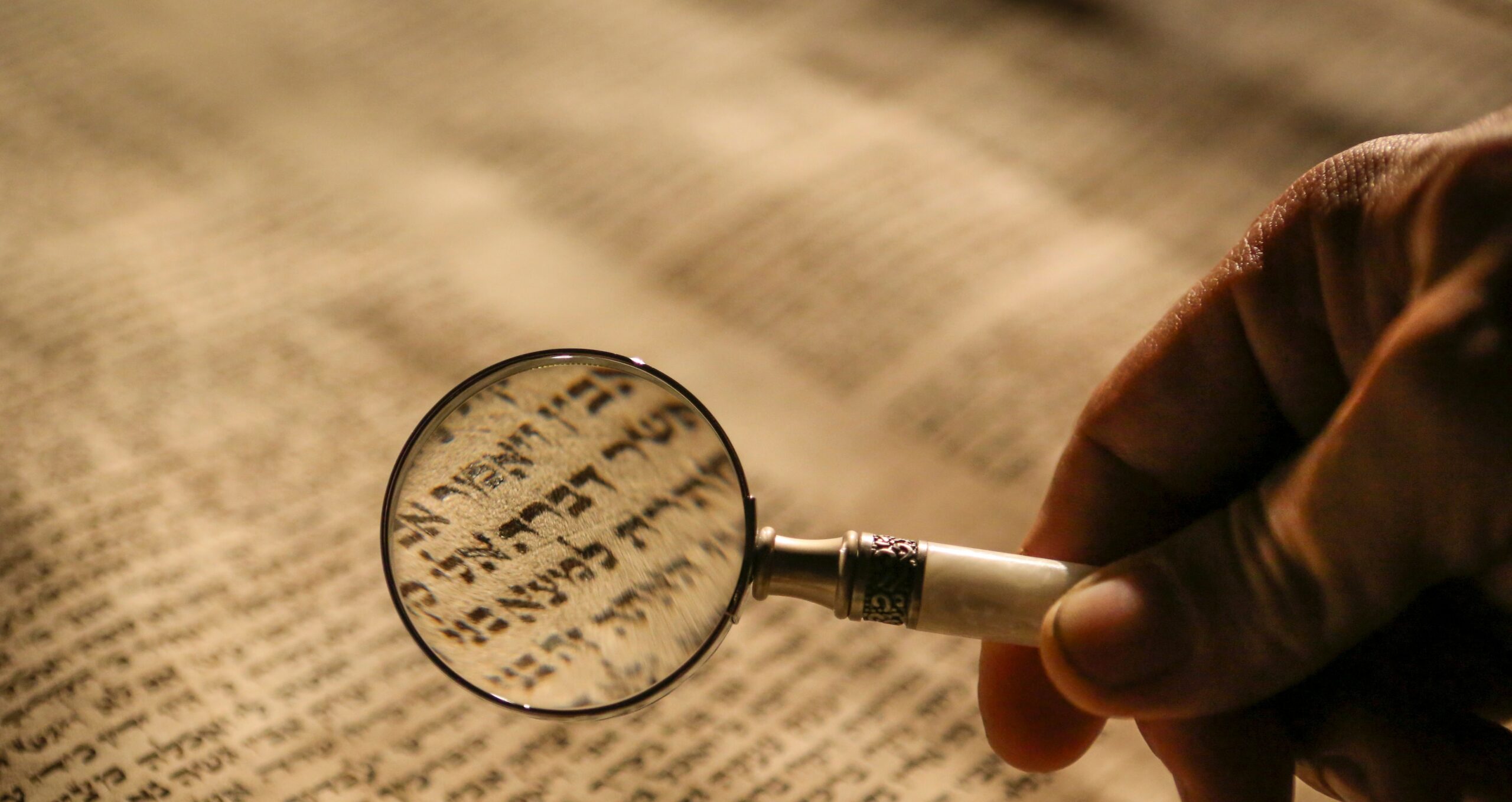 mick-haupt-eQ2Z9ay9Wws-unsplash