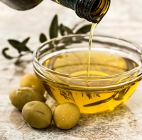 olive oil cooking for pesach cooking with matzah